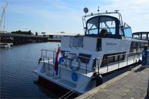 Safari Houseboat 1200