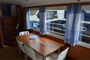 Safari Houseboat 1200